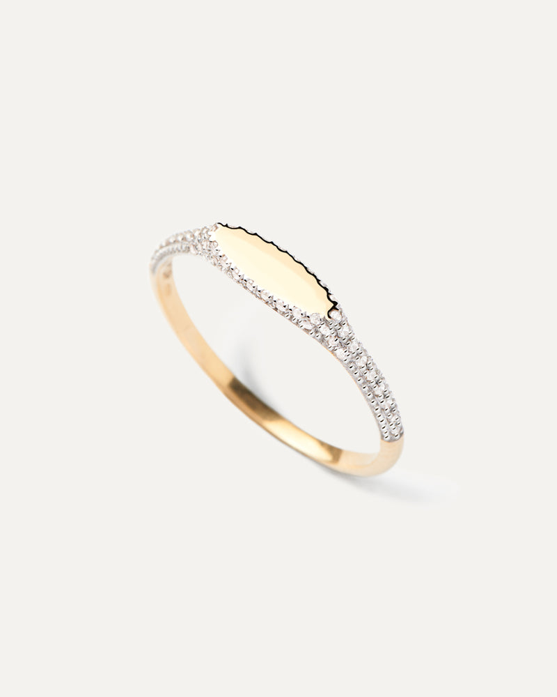 Slim signet ring in solid 18K yellow gold set with pavé lab-grown diamonds of 0.15 carats