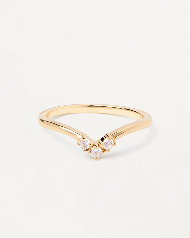 Dainty gold-plated ring with 3-zirconia in triangle shape