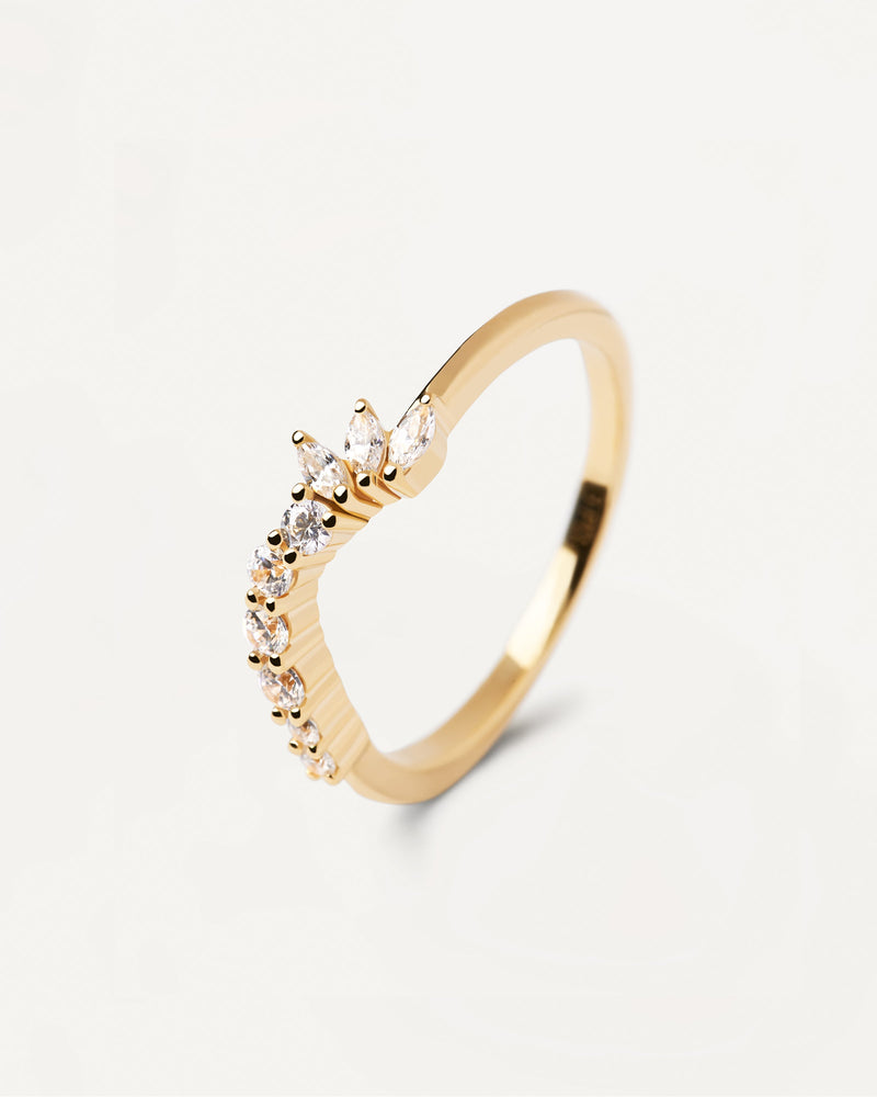 Wavy gold-plated silver ring with white zirconia