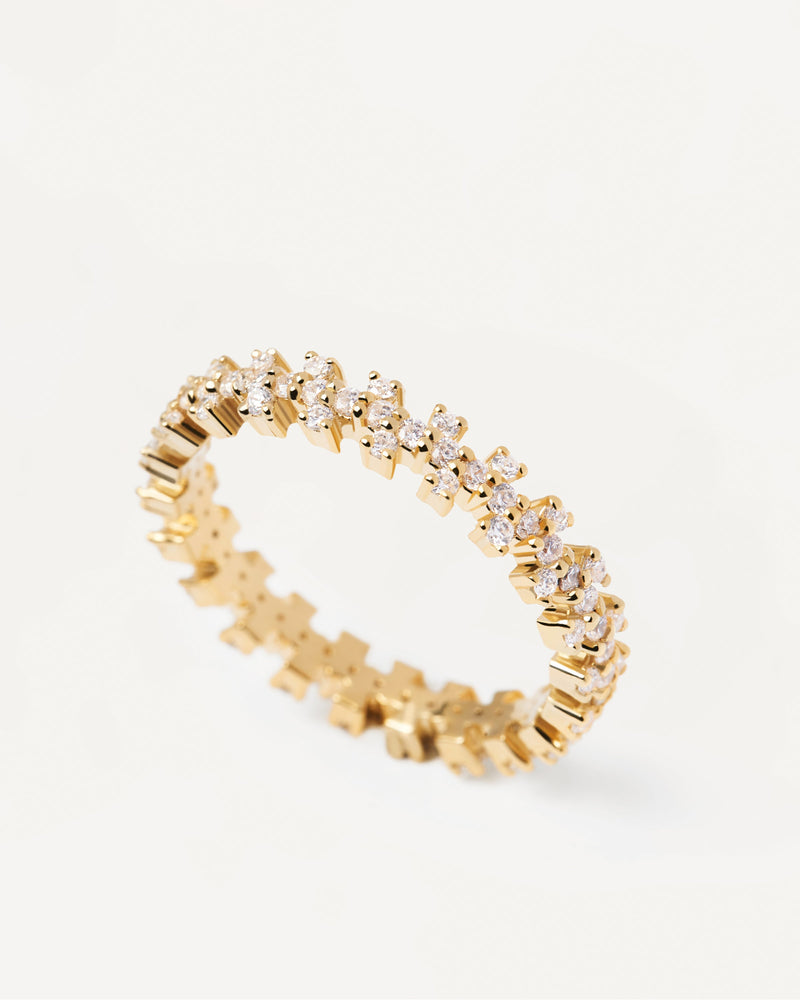 Gold-plated eternity ring with crown shape