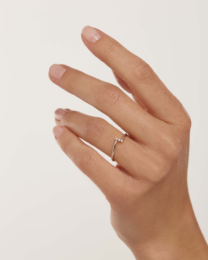 Diamonds and White Gold Balance Ring - 
  
    18K White gold / Rhodium silver plating
  
