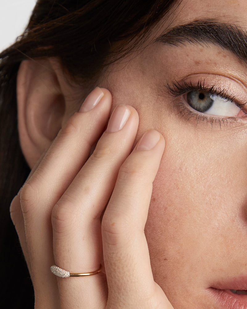 Slim signet ring in solid 18K yellow gold set with pavé lab-grown diamonds stamp of 0.2 carats