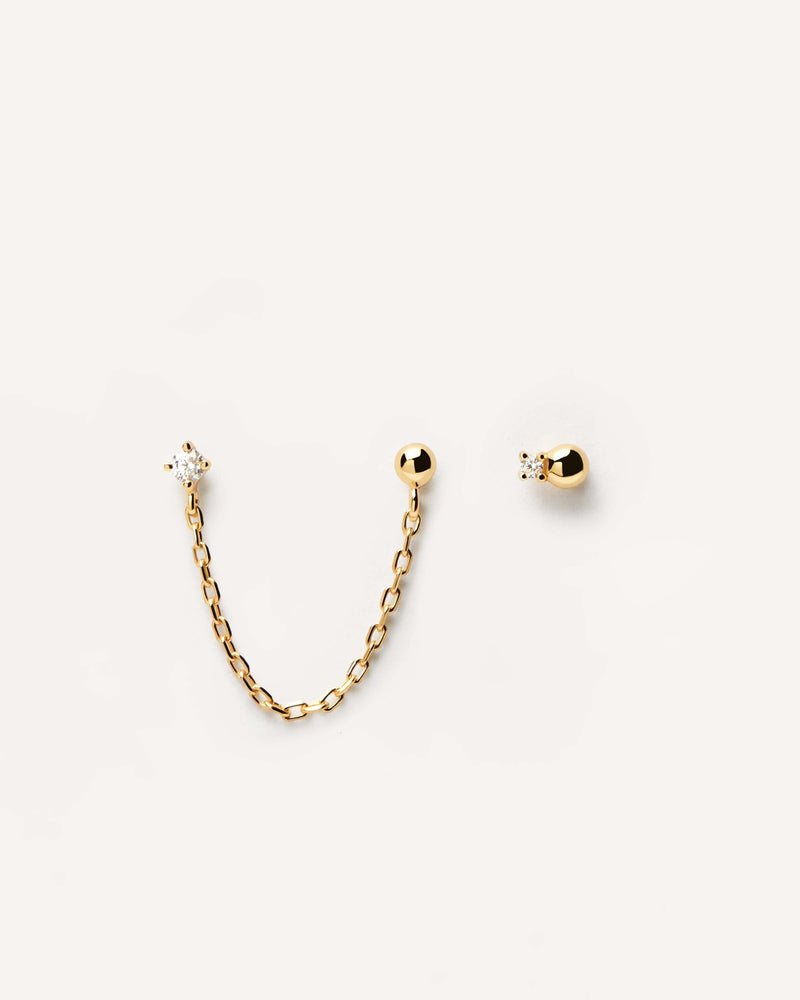 Chain linked and single 18k gold plated studs set with two white zirconia stones