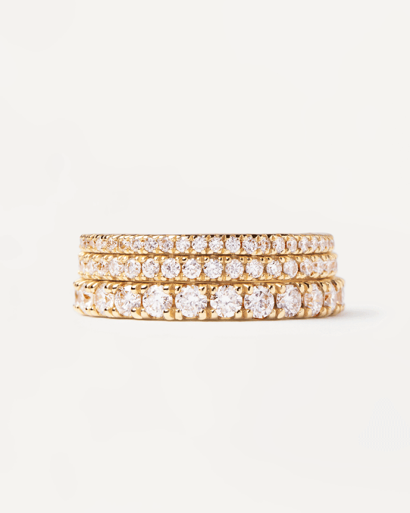 18k gold engagement ring set with small lab-grown diamonds equaling 0.35 carats